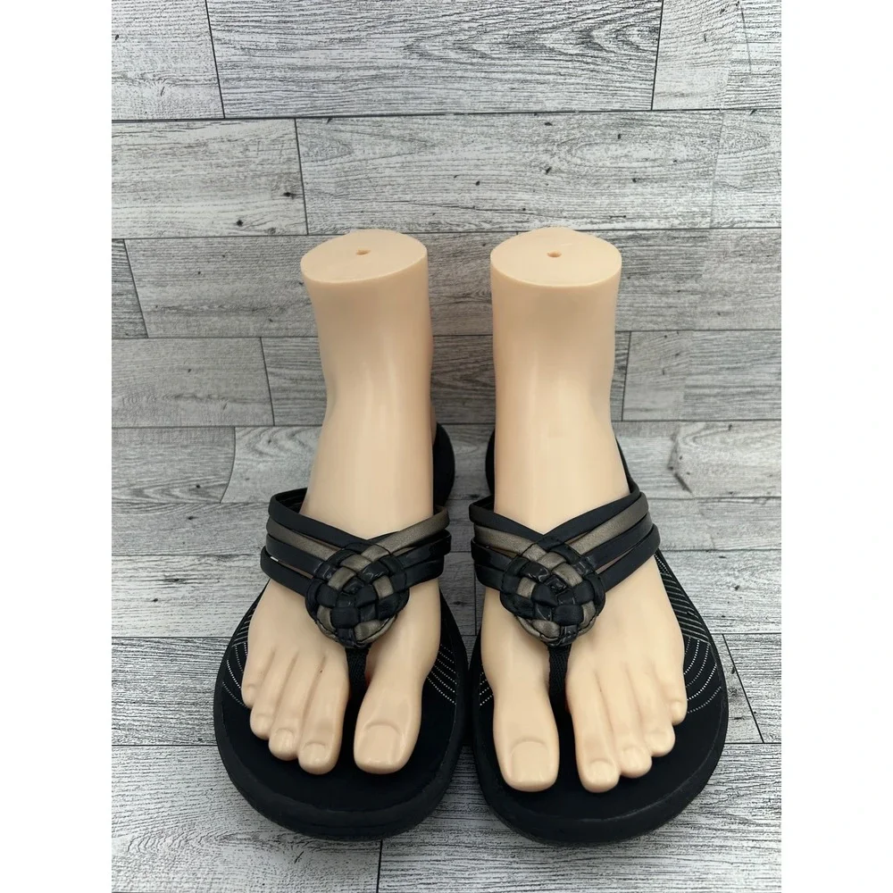 Clarks‎ Cloudsteppers Arla Kaylie Women Size 7 Black Pewter Flip Flop Sandals